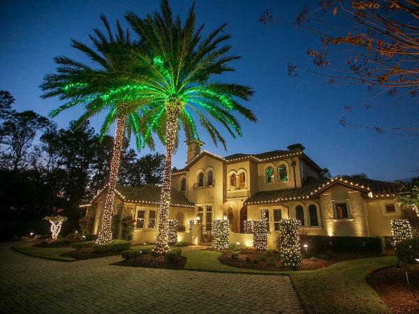 We Hang Christmas Lights Gallery