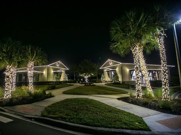 We Hang Christmas Lights Gallery