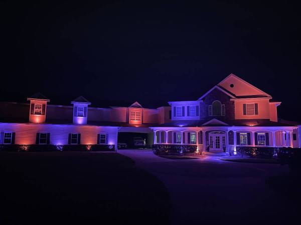 We Hang Christmas Lights Gallery
